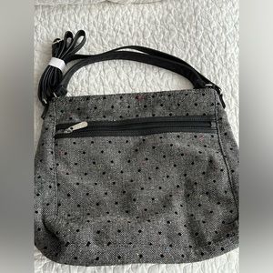 Thirty-one cross body